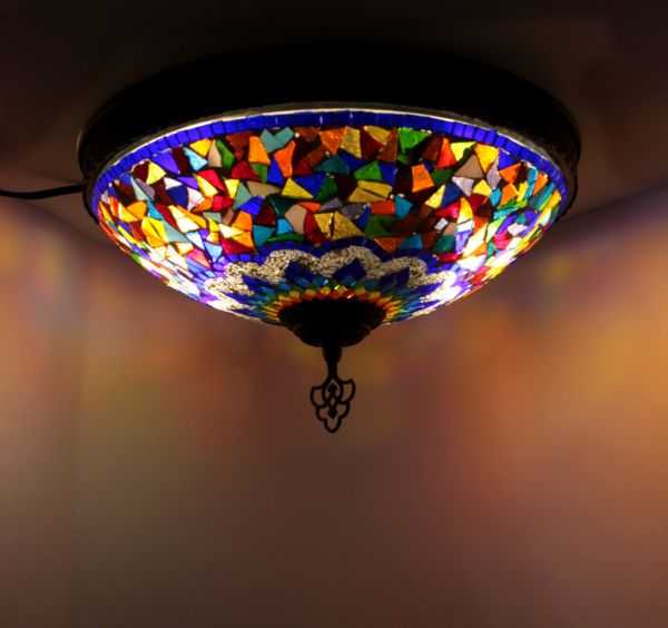 Люстры в восточном стиле (44 фото): потолочные мозаичные светильники и торшеры
