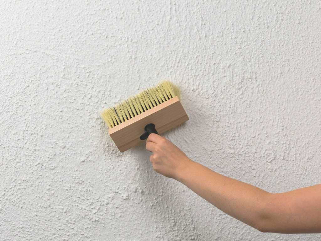 Покрасить неровные стены в квартире: как это сделать и какие применить стили?