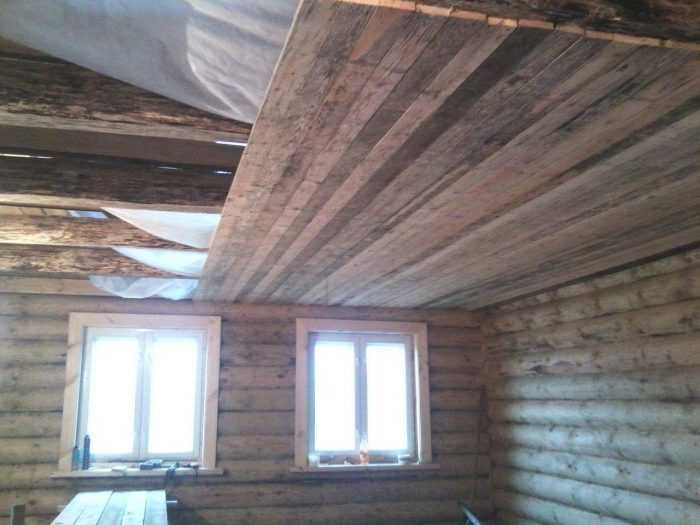 Подшивка чернового потолка по деревянным балкам - блог о строительстве