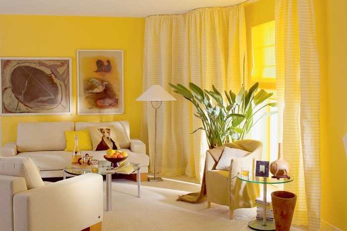 Желтые обои – нестандартное интерьерное решение К каким стилям подходит желтый цвет