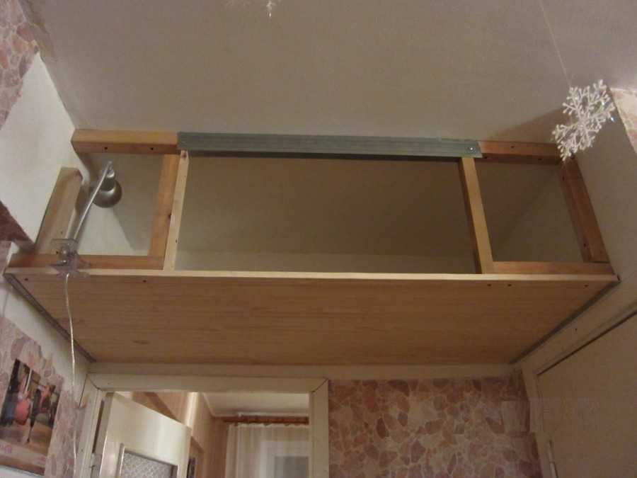 Антресоли и подвесной потолок, шкаф-купе: советы по установке