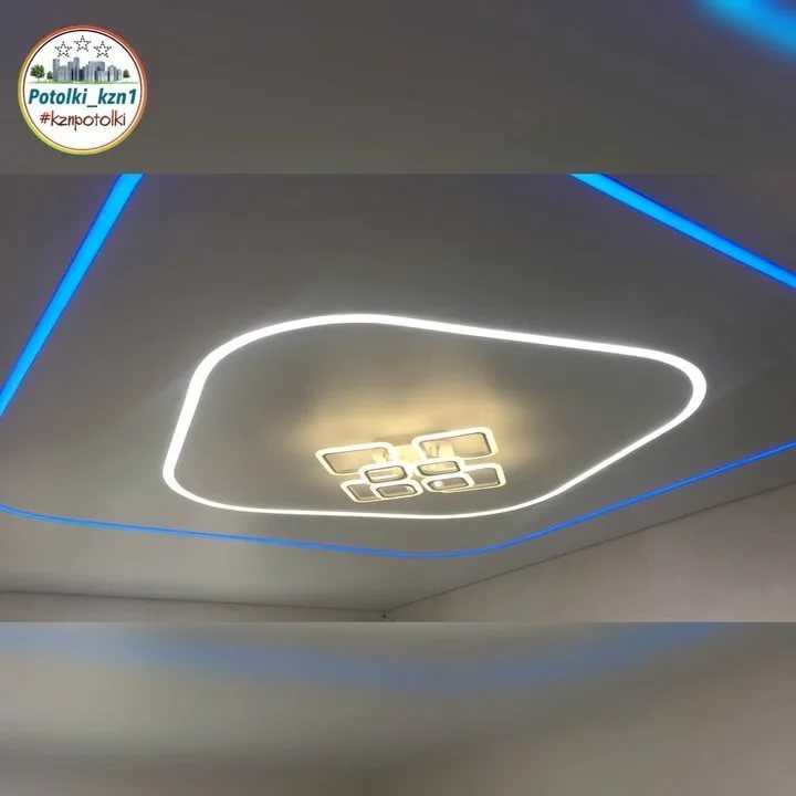 Светящийся потолок ( 35 фото): основное освещение в коридоре
