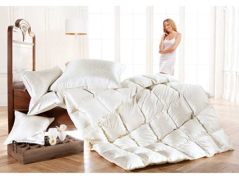 Льняное одеяло – изделие, обеспечивающее крепкий и здоровый сон. Какие модели с наполнителем из льняного волокна предлагают производители? Что говорят потребители натуральных постельных принадлежностей и какой информацией делятся в отзывах?