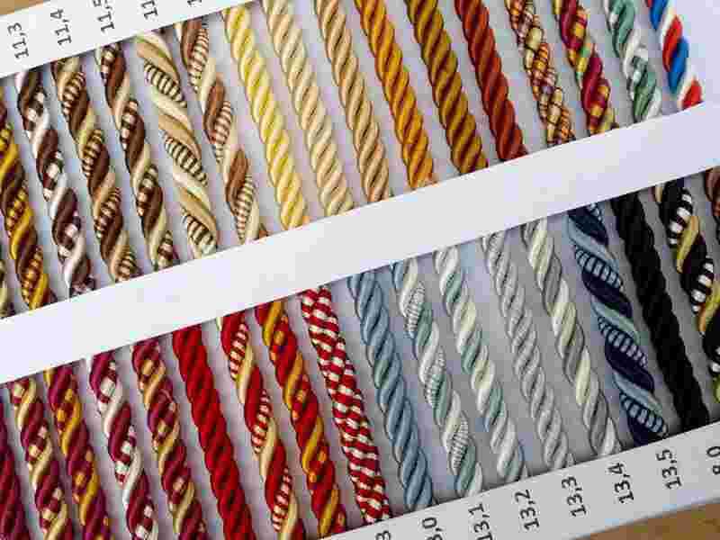 Декоративные шнуры для натяжных потолков: преимущества использования