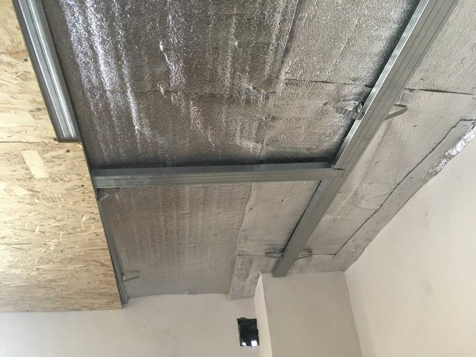 Правильное утепление бетонного потолка в квартире