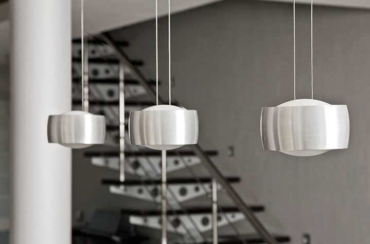 Подвесные светильники (107 фото): потолочные лампы-подвесы на тросах в .
