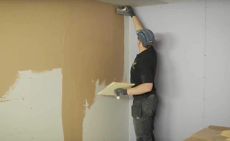 Правила шпаклевки стен под покраску