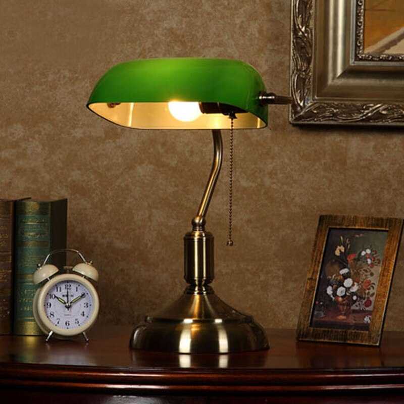 История настольных ламп с зеленым плафоном и обзор современных моделей
