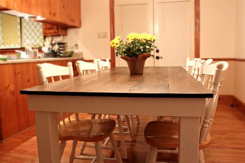 Стол для кухни: правила выбора, полезные советы, реальные фото