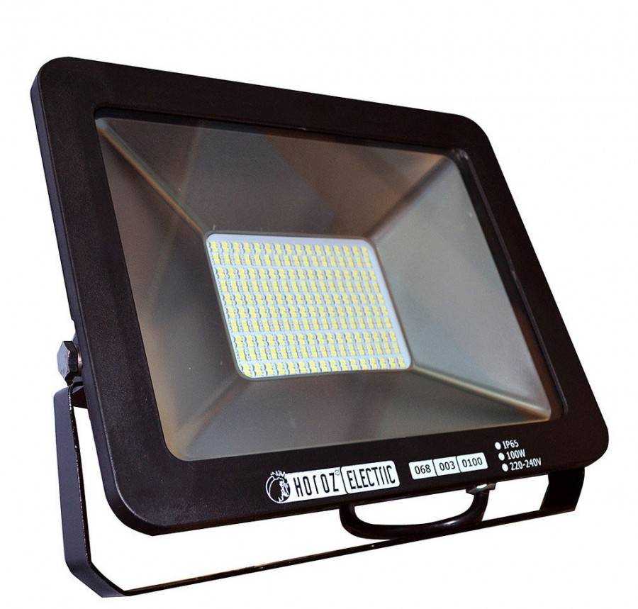 Чем примечательны прожекторы Navigator Какие есть светодиодные аккумуляторные фонари-прожекторы 10-50 Вт и 100-200 Вт Какие преимущества у осветительной продукции этого производителя Обзор моделей прожекторов