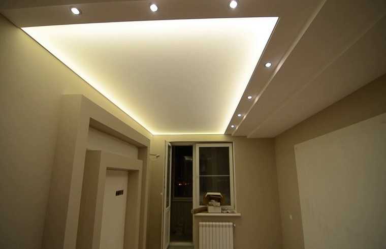 Натяжной светящийся потолок (40 фото): световые и светопрозрачные конструкции, технология монтажа потолков со светодиодами