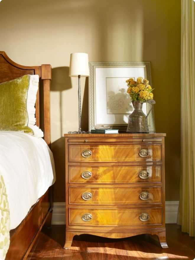 Комоды в спальню (71 фото): высокие и узкие комоды для белья, красивые, угловые современные модели