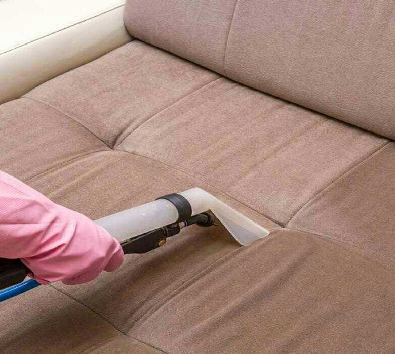 Средства для чистки диванов: чем очистить ткань? лучшие чистящие составы для мытья обивки от ручки и фломастера, шоколада и лака для ногтей