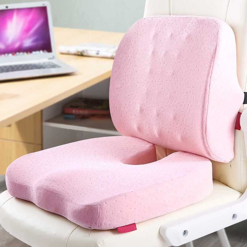 Подушка для водителя на сиденье машины или на стул для сидячей работы с дыркой