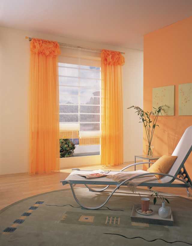 Персиковые обои в интерьере: выбор оттенков, дизайн комнат, выбор текстиля
