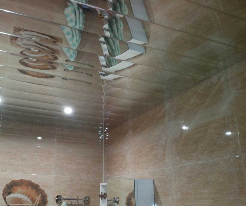 Зеркальный потолок в ванной: преимущества оформления и варианты установки (95 фото)