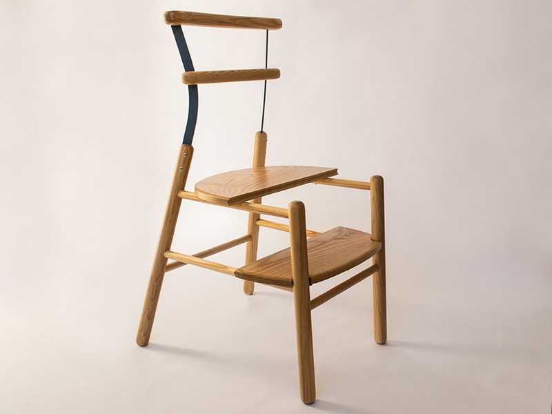 Стул-стремянка: деревянная лестница и складной алюминиевый стульчик .