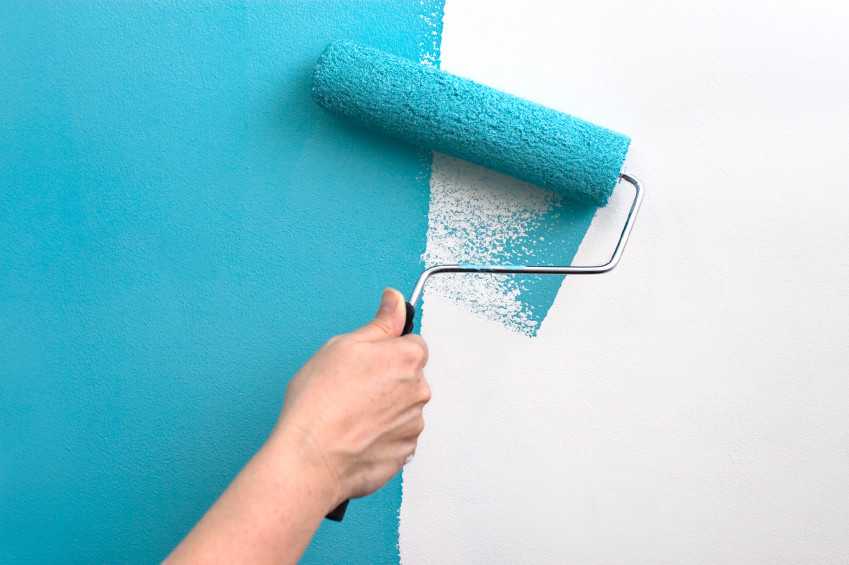 Акриловая краска для стен (44 фото): фактурные декоративные составы для потолков, интерьерная краска под серебро, какую лучше выбрать для декора