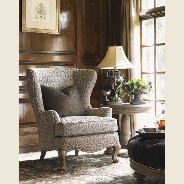 Кресло в гостиную: маленький зал, мягкая и стильная, недорогая и красивая, компактная мебель, фото небольших