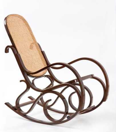 Кресло качалка — виды моделей и их особенности