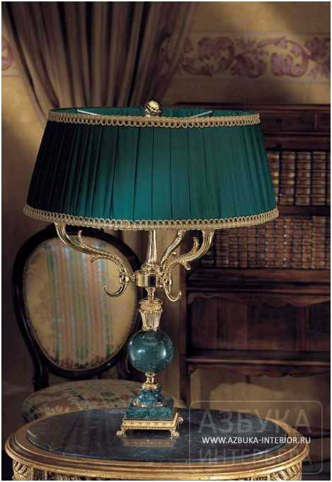 Настольная лампа с абажуром (56 фото): выбираем для спальни в стиле классика и ретро, тканевые с зеленым и коричневым абажуром