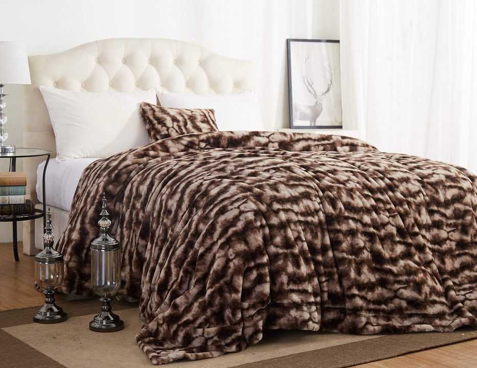 Покрывало на кровать: искусственный мех. стоит ли брать в спальню? | текстильпрофи - полезные материалы о домашнем текстиле