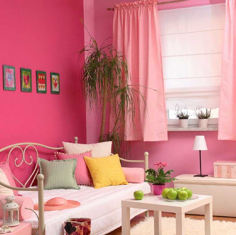 Подбираем шторы к розовым обоям (37 фото): какого цвета занавески подойдут к ярко-розовым стенам