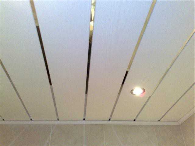 Монтаж пластиковых панелей на потолок - детальная инструкция