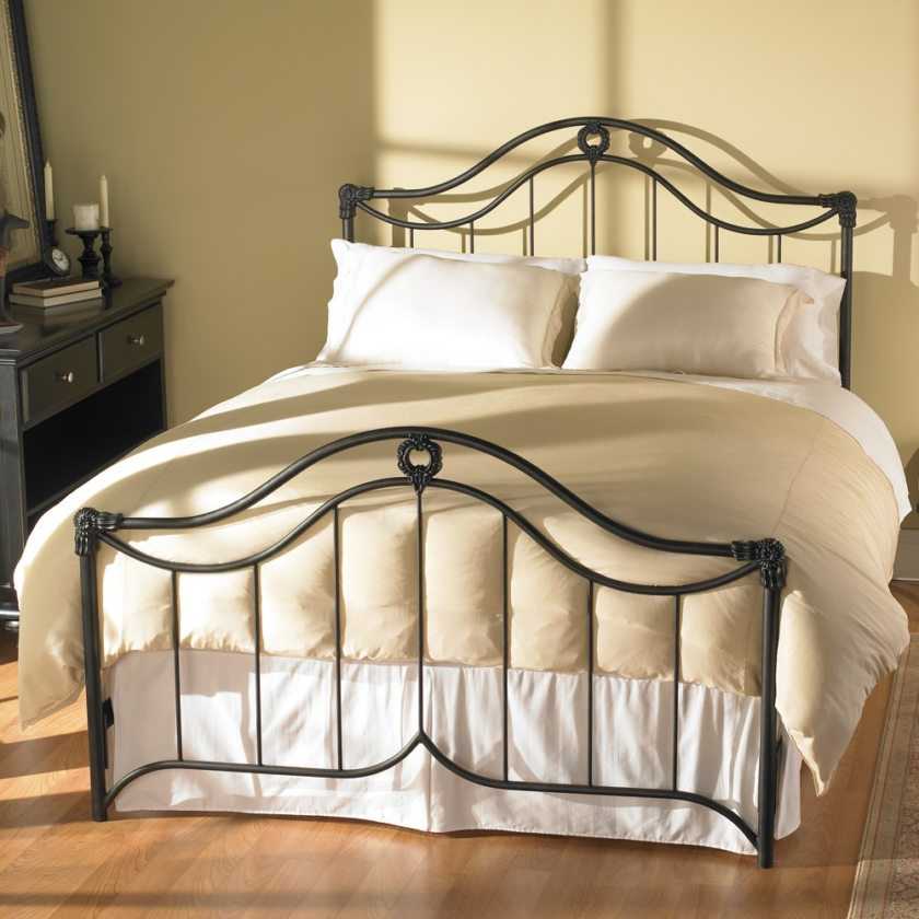 Кованая кровать в современных интерьерах - 71 фото пример