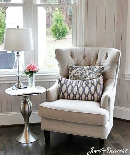 Кресло в гостиную, разновидности, материалы, стили, критерии выбора
